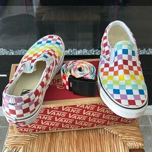 Very cute Multi color Vans 8.5W with matching belt